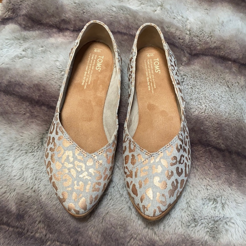 Toms Jutti Neat Flats